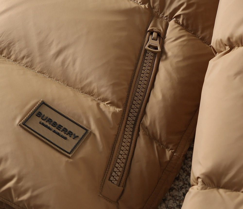 BURBERRY PUFFER JACKET ‘BEIGE’
